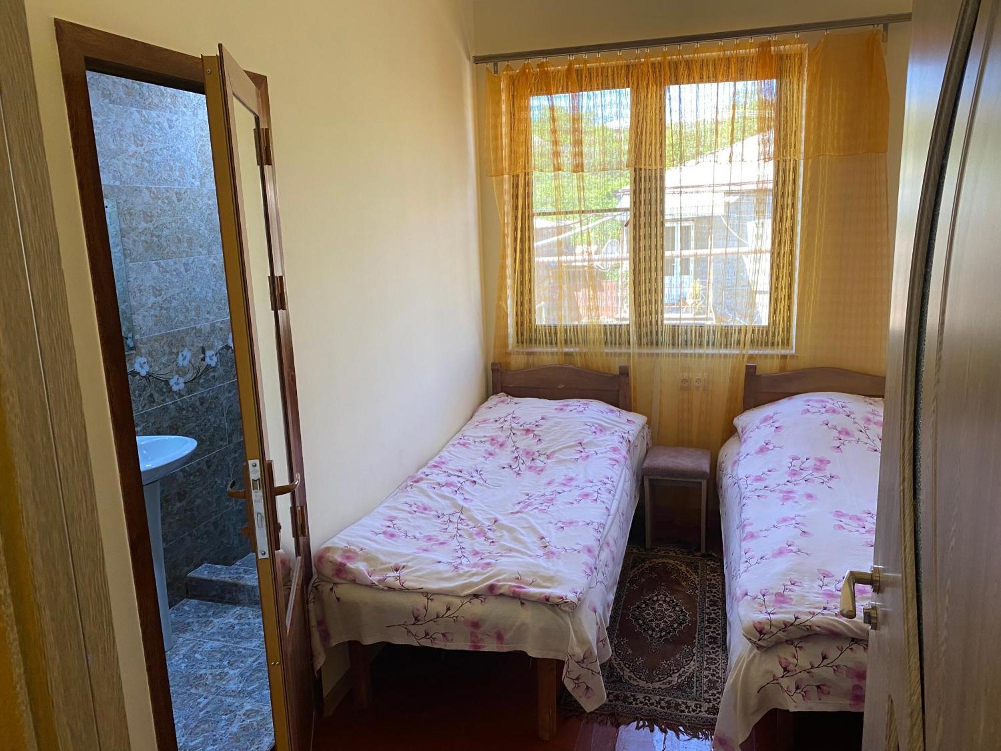 Karine B&B Yeghegnadzor Εξωτερικό φωτογραφία